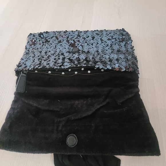 Juicy Couture Sequin Clutch Bag - Picture 5 of 6